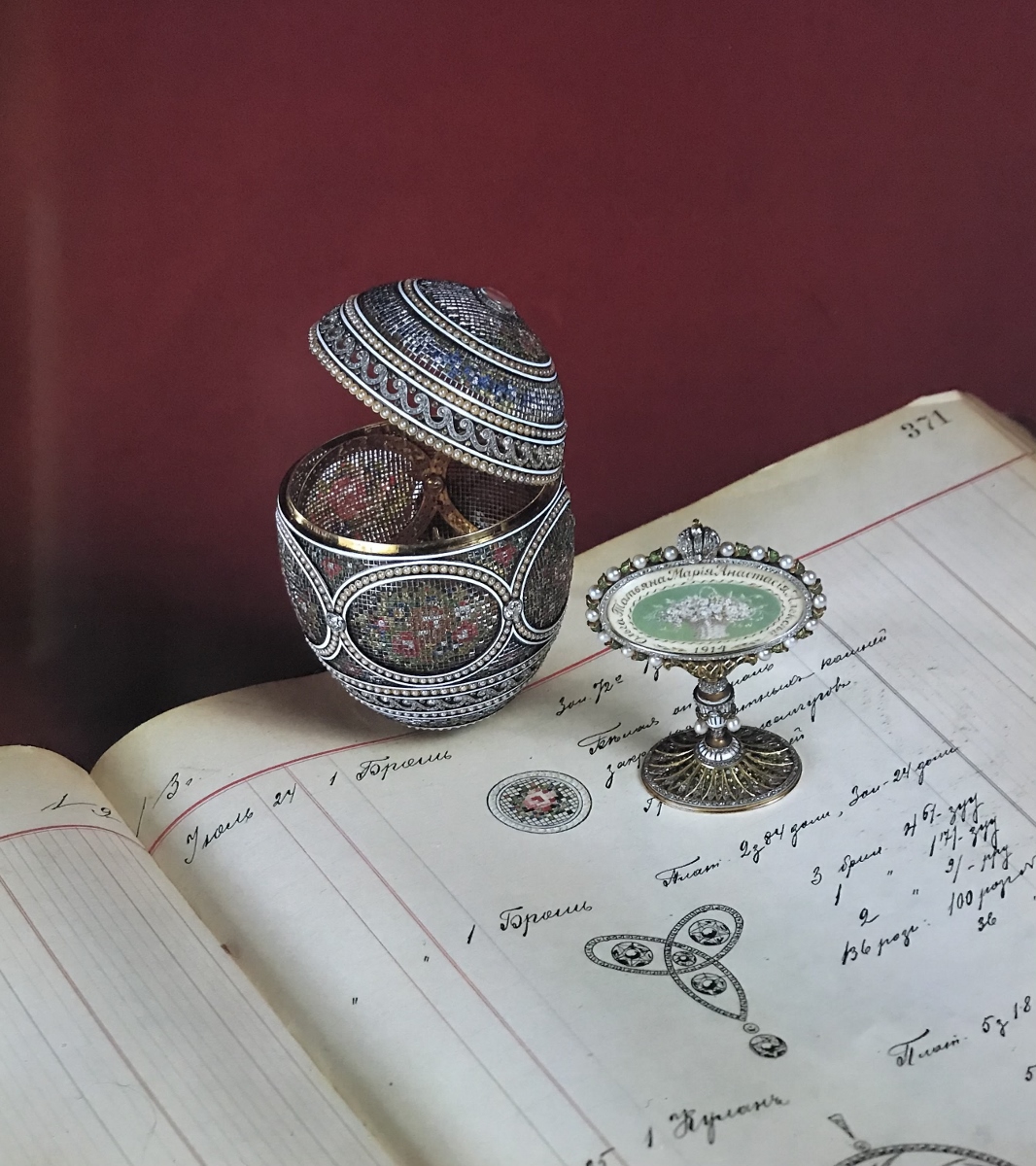 Le uova Fabergé e le loro stupefacenti sorprese